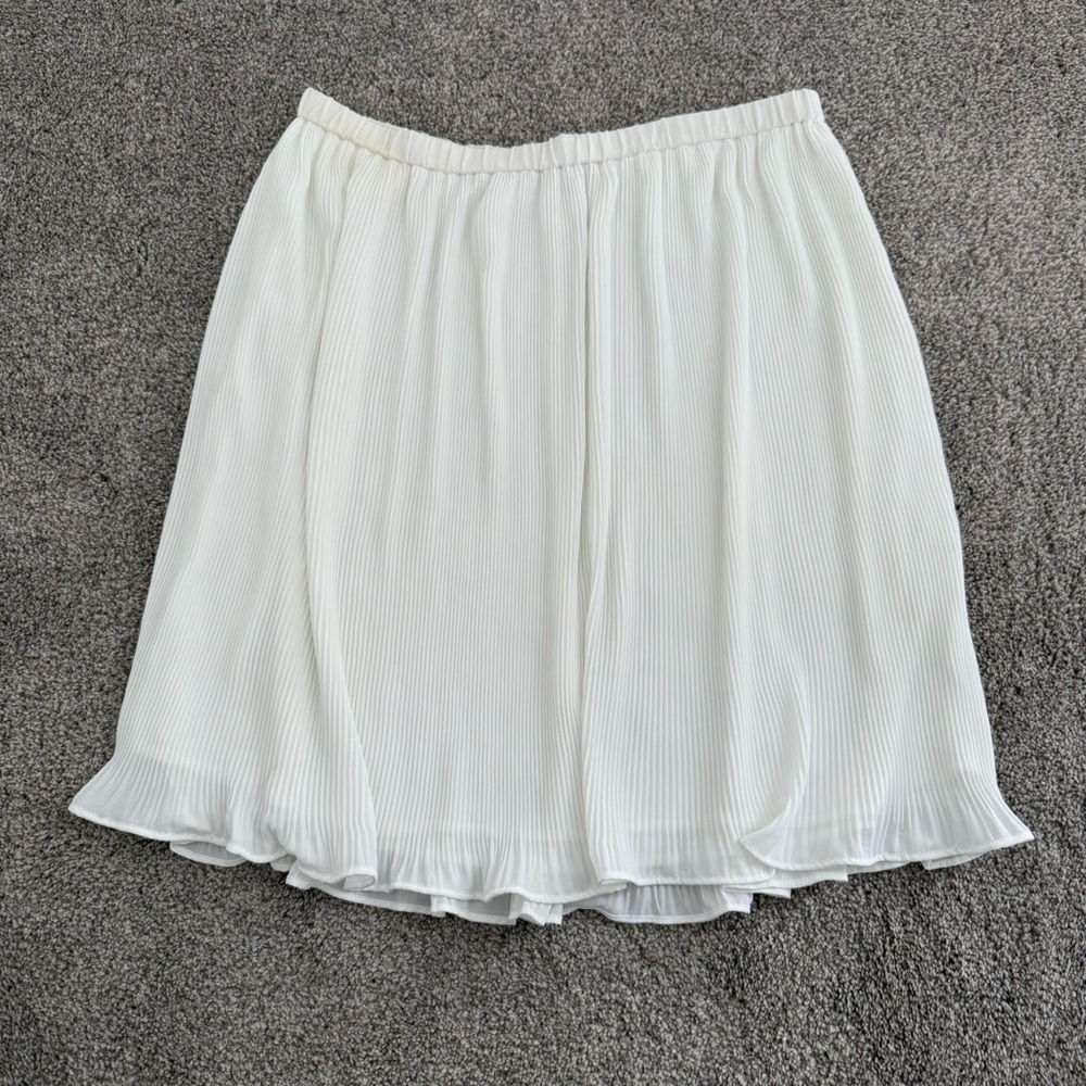 Last Chance-Banana Republic White A-Line Skirt